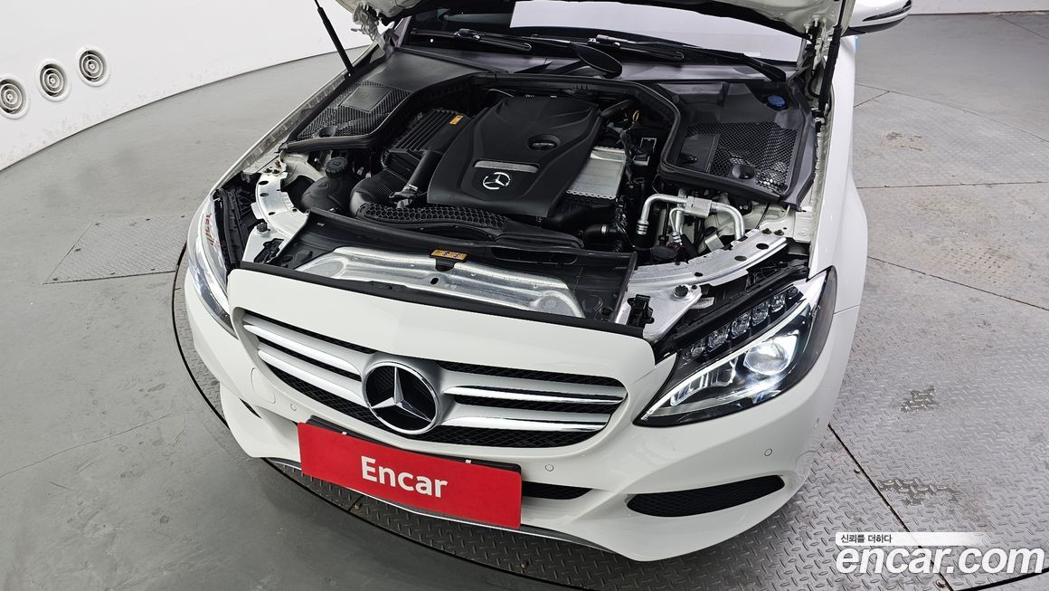 Mercedes-Benz C-Class 2018