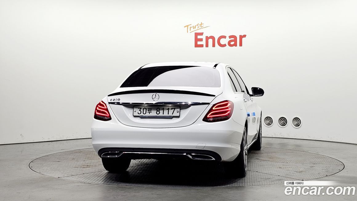 Mercedes-Benz C-Class 2018