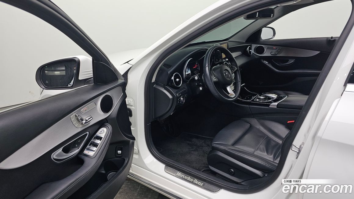 Mercedes-Benz C-Class 2018