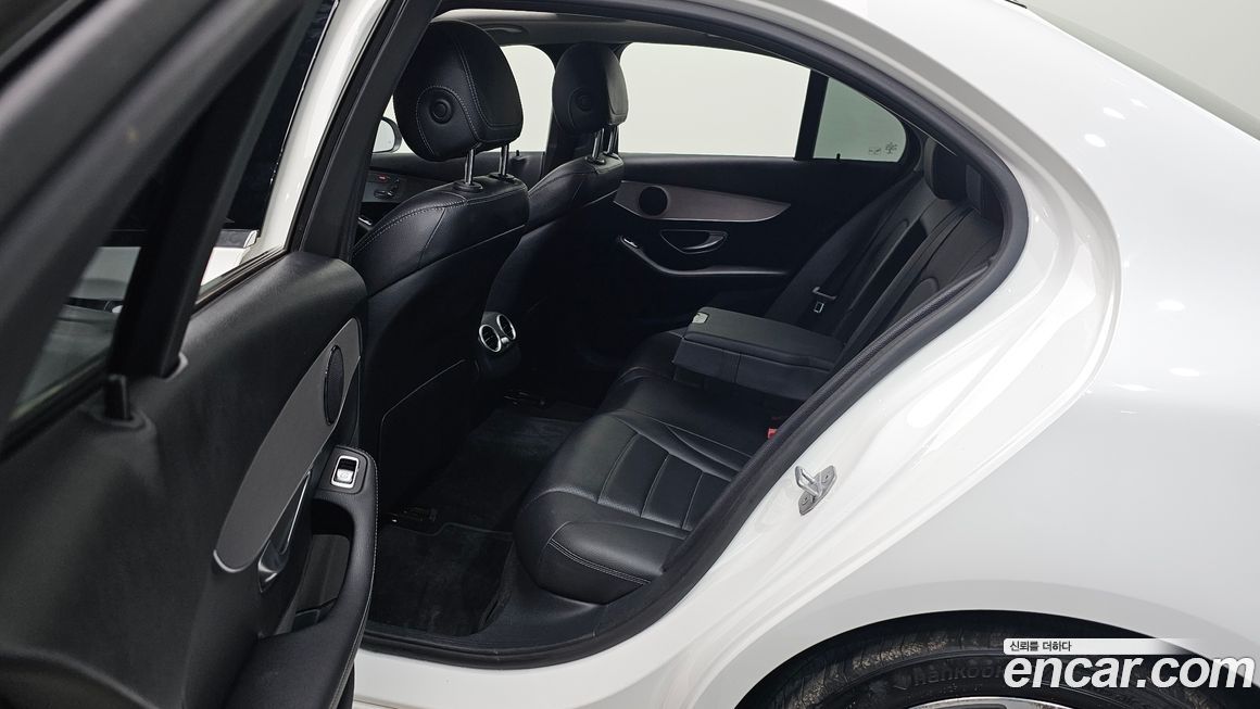 Mercedes-Benz C-Class 2018