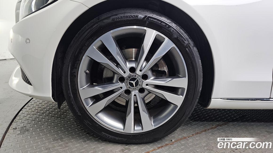 Mercedes-Benz C-Class 2018