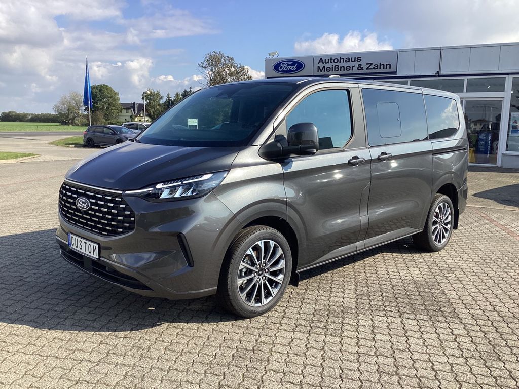 Ford Tourneo Custom 2025