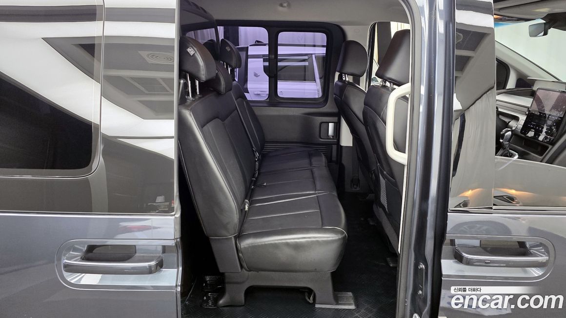 Hyundai Staria 2022