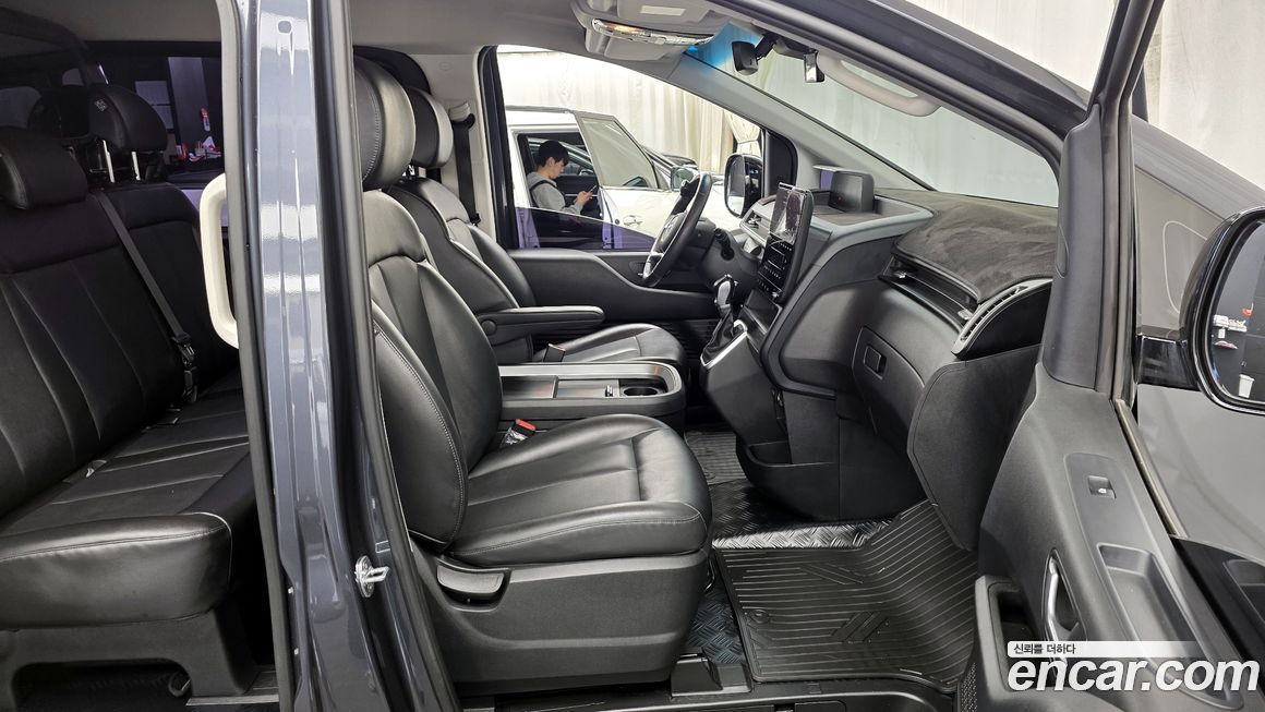 Hyundai Staria 2022