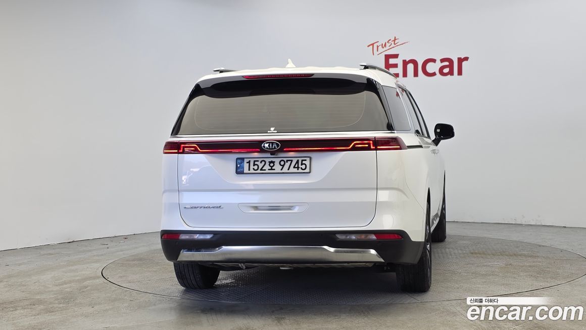 Kia Canival 2021