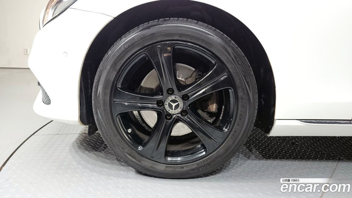 Mercedes-Benz E-Class 2017