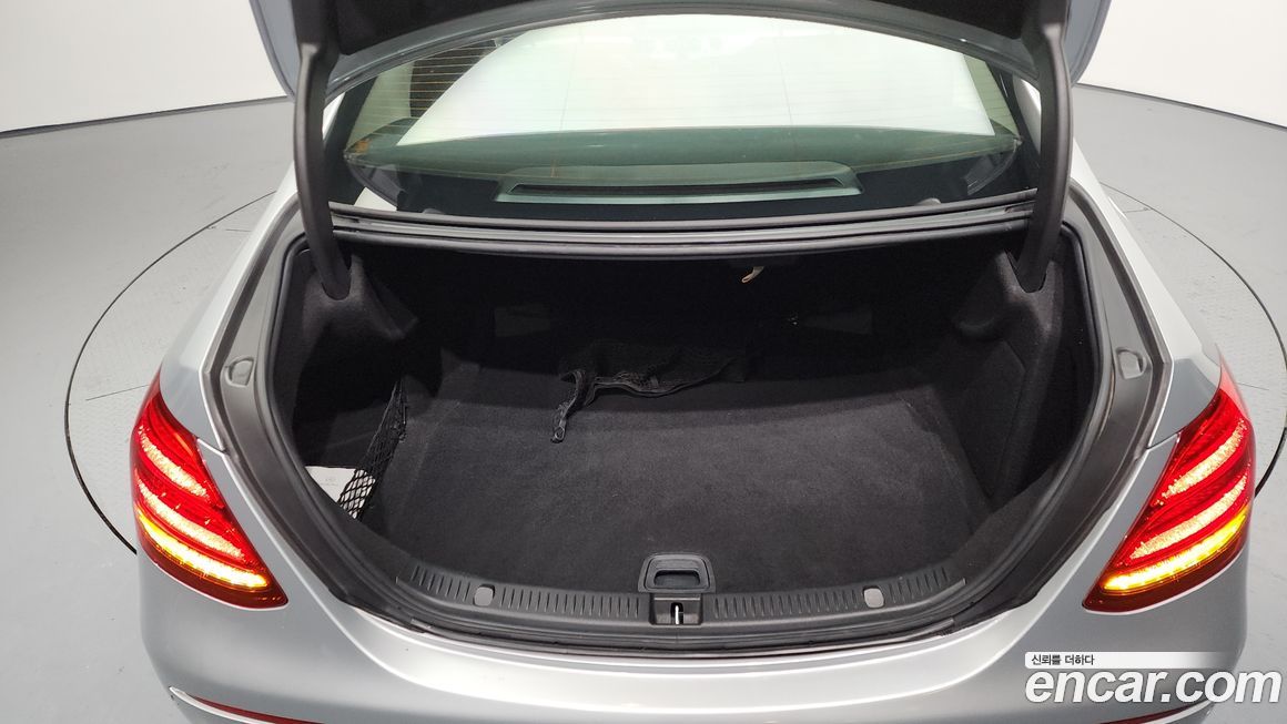 Mercedes-Benz E-Class 2018