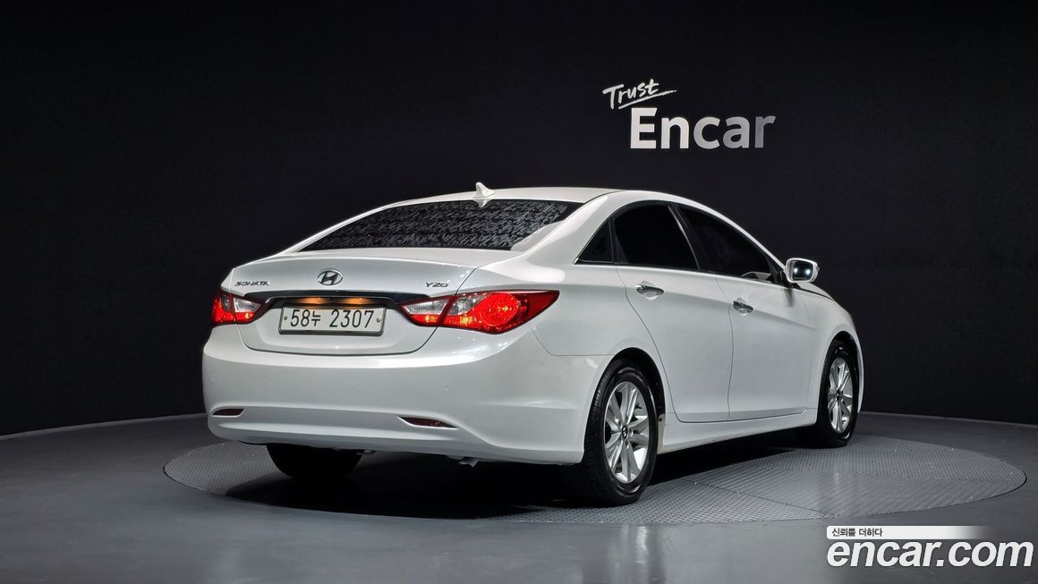 Hyundai Sonata 2011