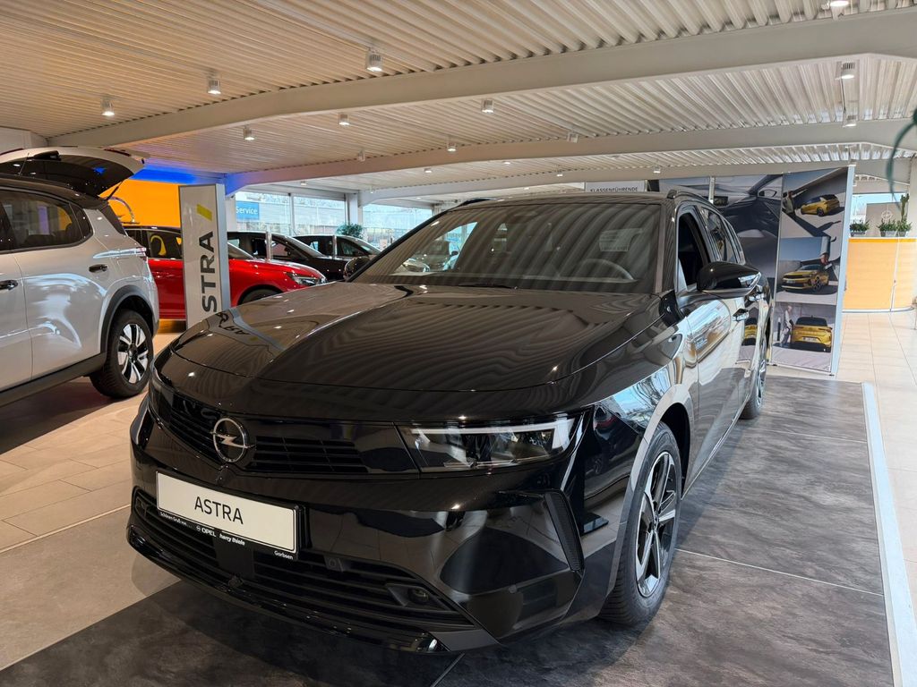 Opel Astra 2025