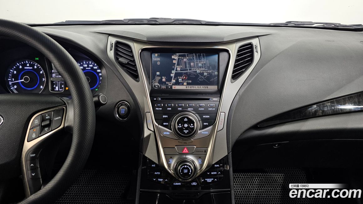 Hyundai Grandeur 2012