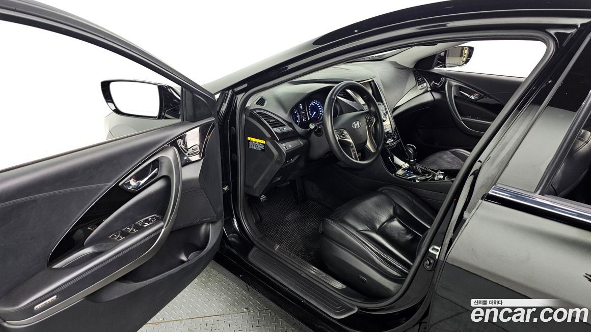 Hyundai Grandeur 2012