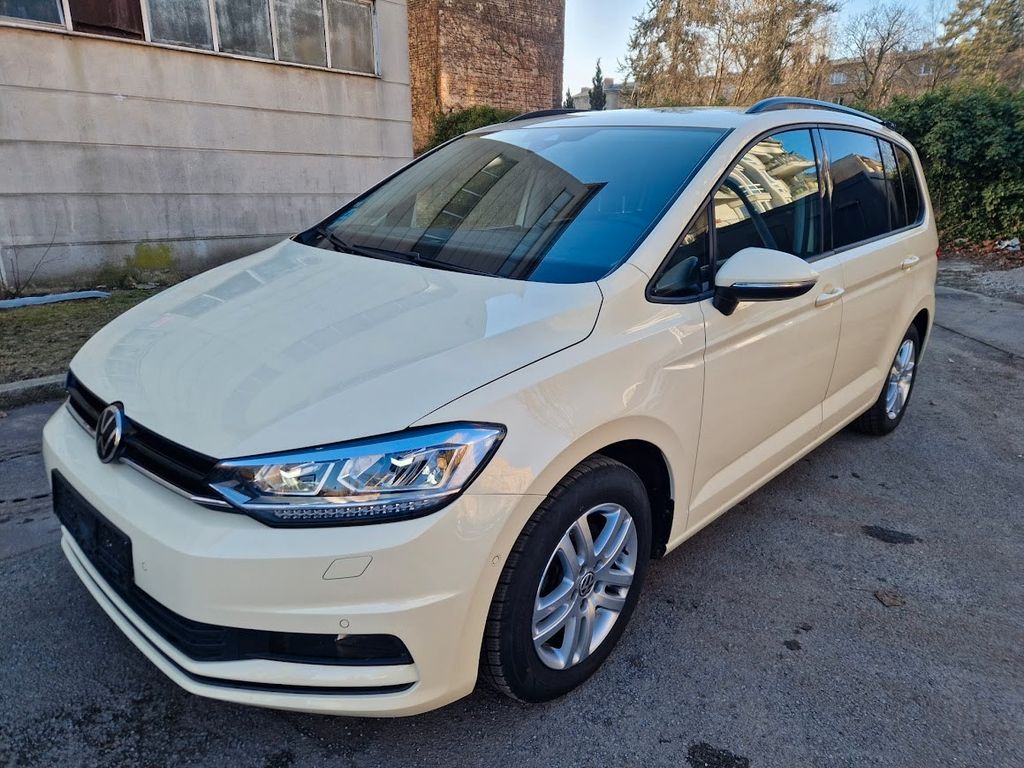 Volkswagen Touran 2023