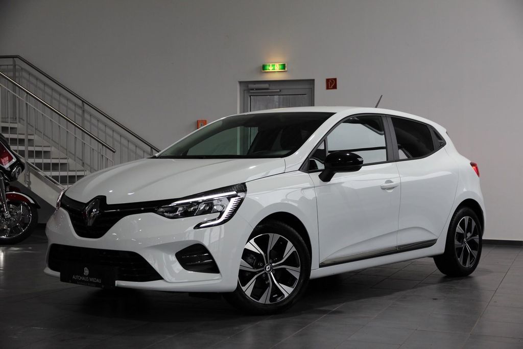 Renault Clio 2023