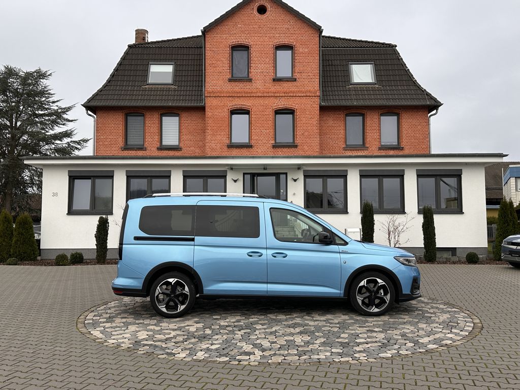 Ford Grand Tourneo 2025
