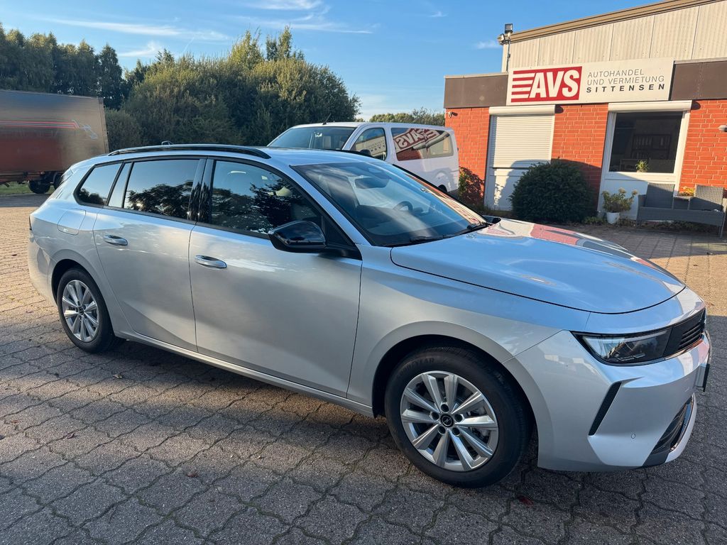 Opel Astra 2025