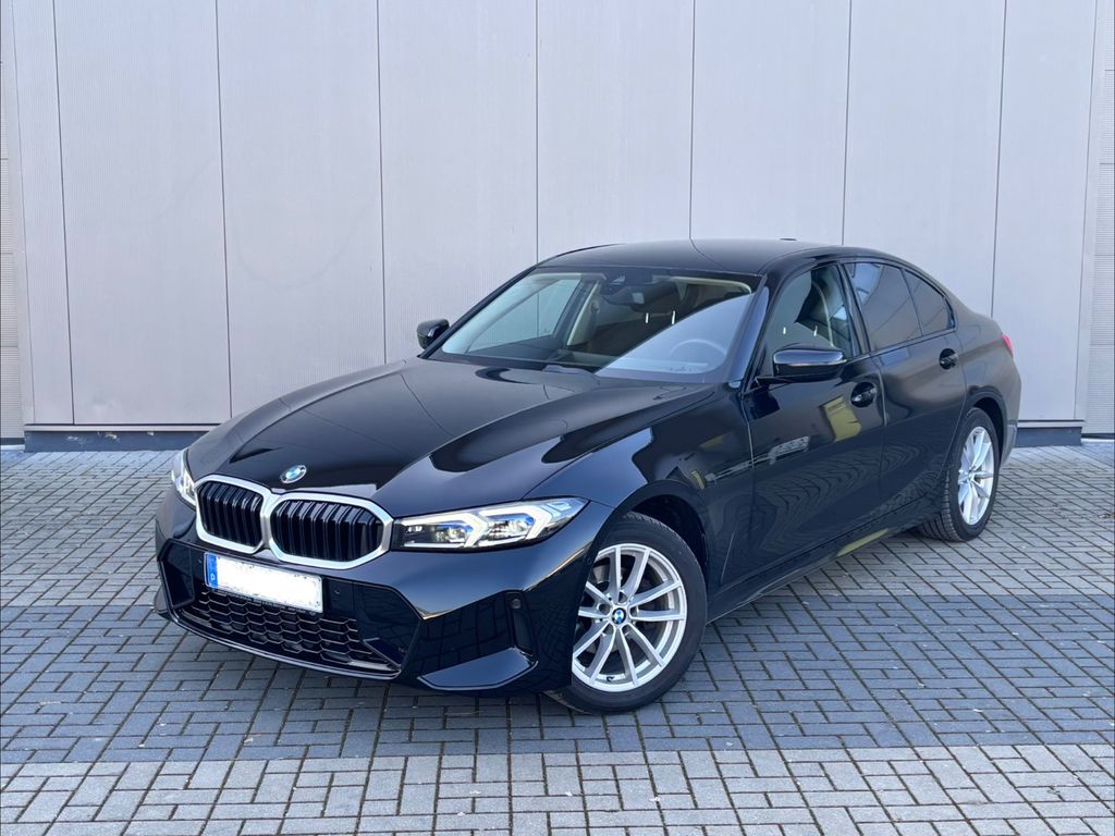 BMW 318 2024