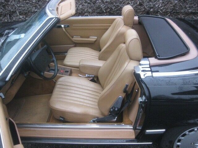 Mercedes-Benz SL 560 1988