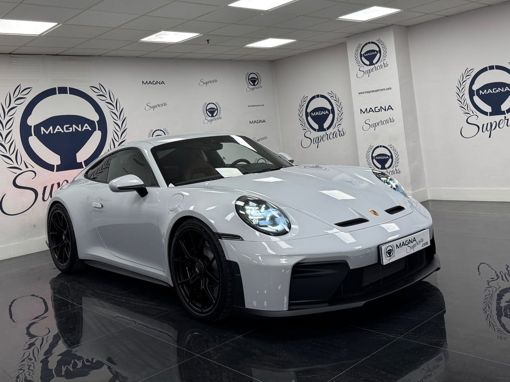 Porsche 911 2025