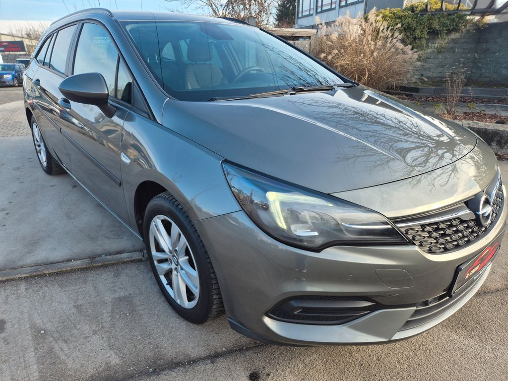 Opel Astra 2021
