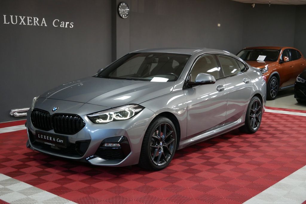 BMW 218 2023
