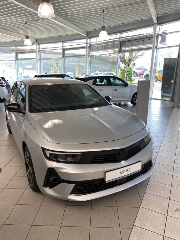 Opel Astra 2024
