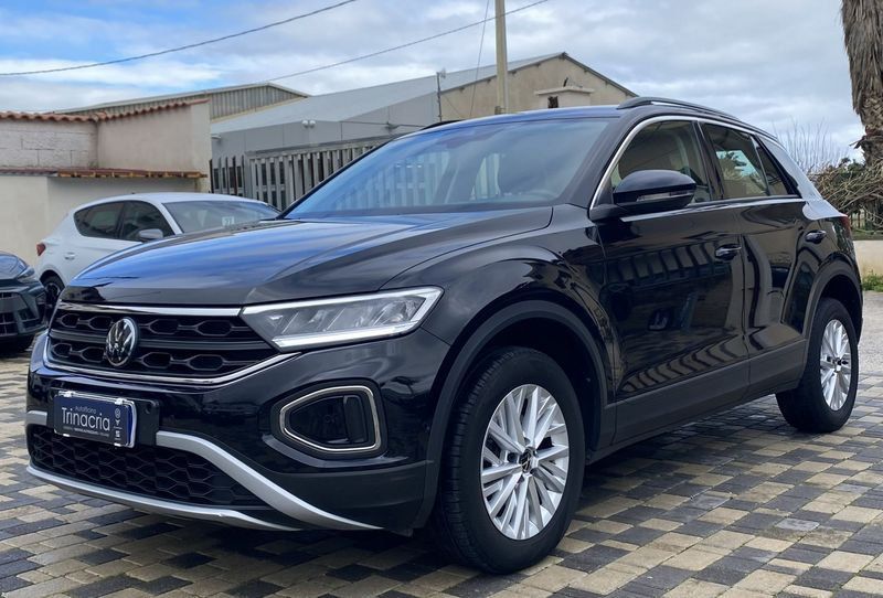 Volkswagen T-Roc 2023
