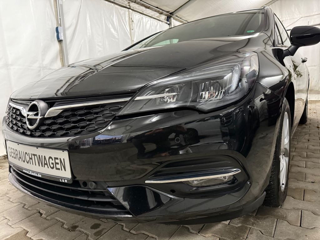 Opel Astra 2021