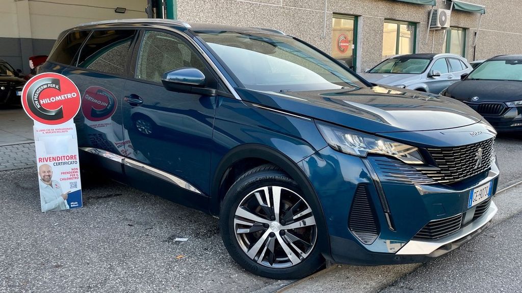 Peugeot 5008 2021