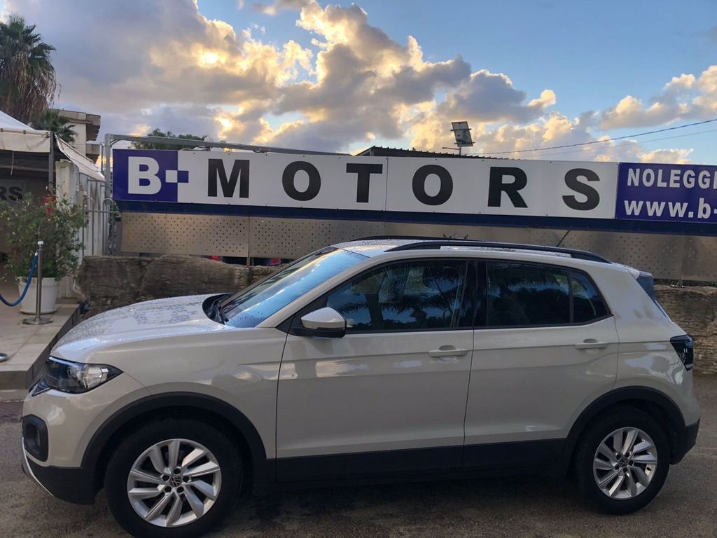 Volkswagen T-Cross 2023