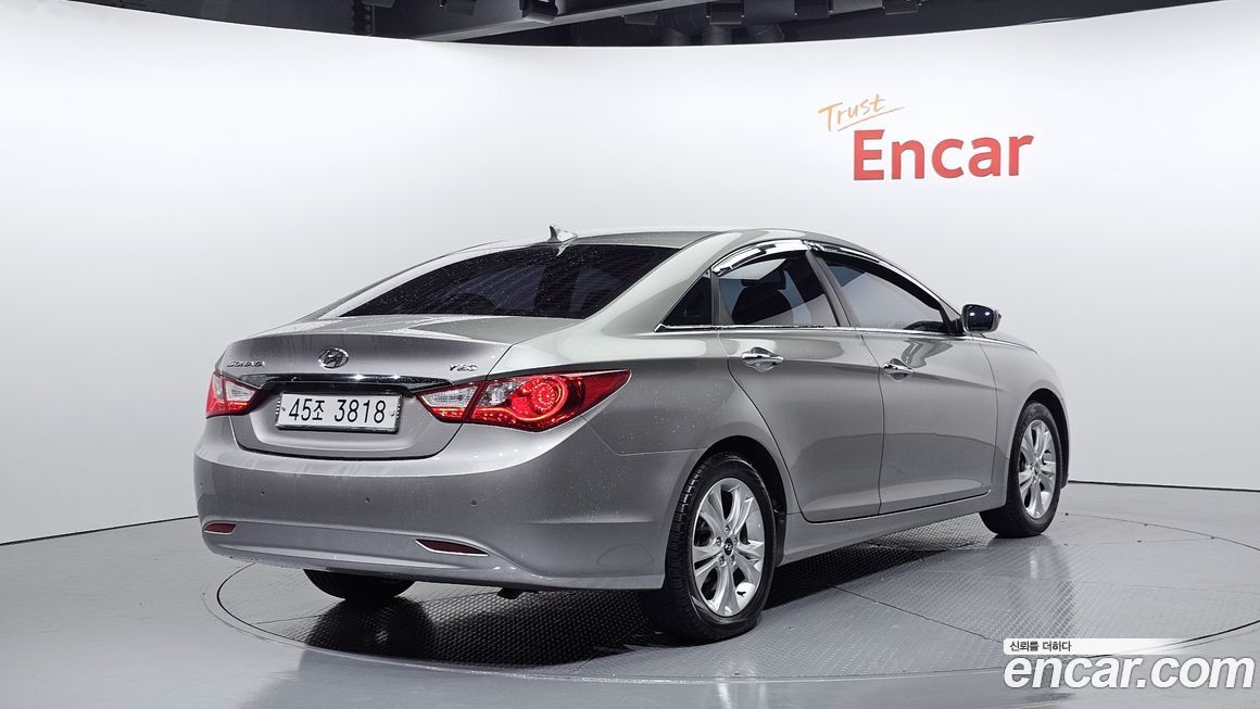 Hyundai Sonata 2010