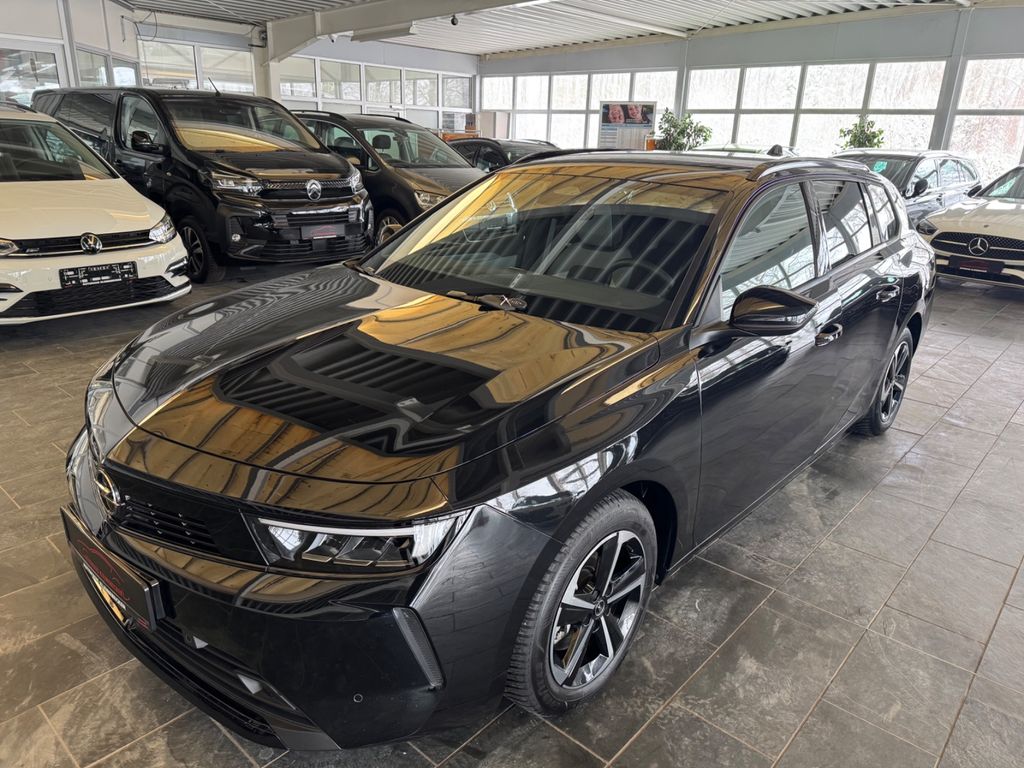 Opel Astra 2025