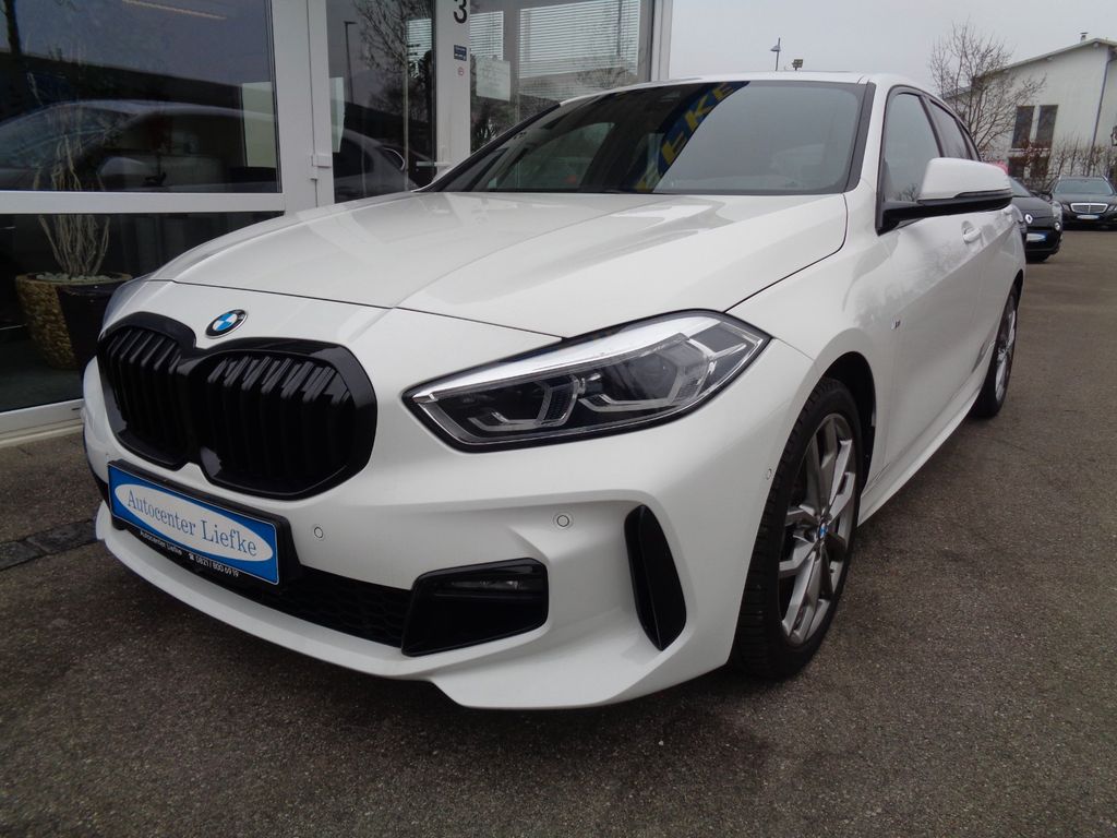 BMW 118 2024