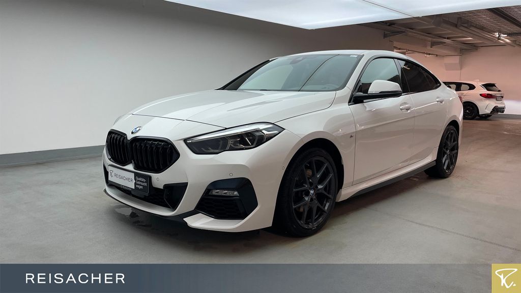 BMW 218 2022