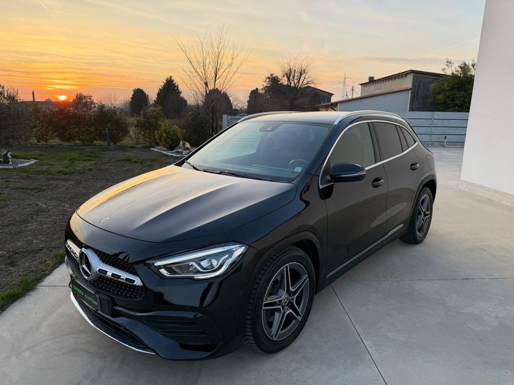 Mercedes-Benz GLA 200 2021