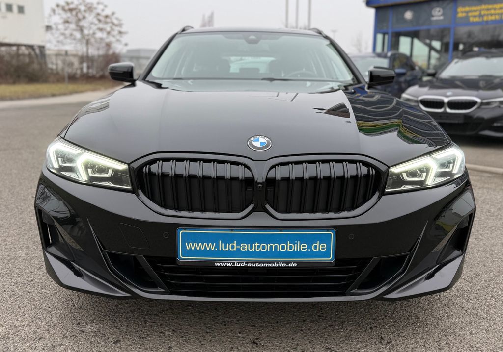 BMW 318 2022