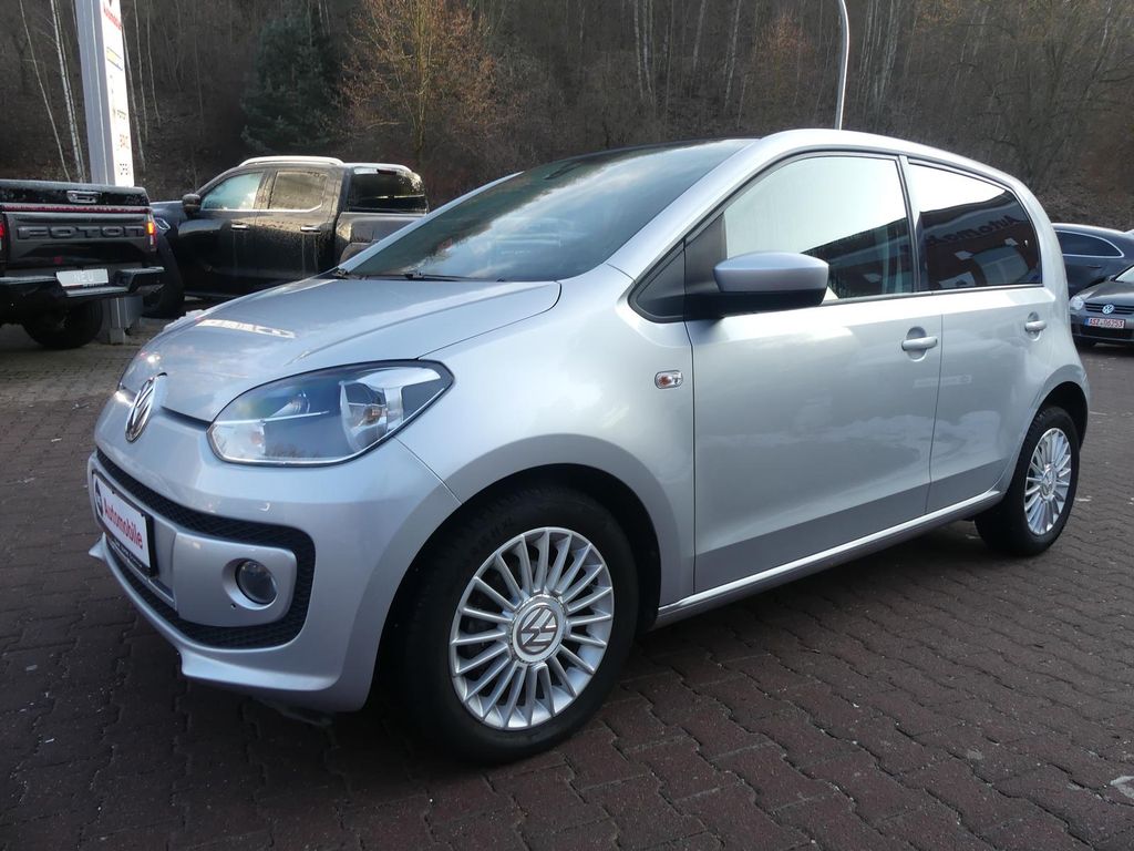 Volkswagen up! 2015