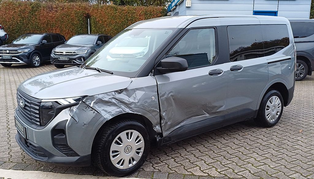 Ford Tourneo Courier 2025