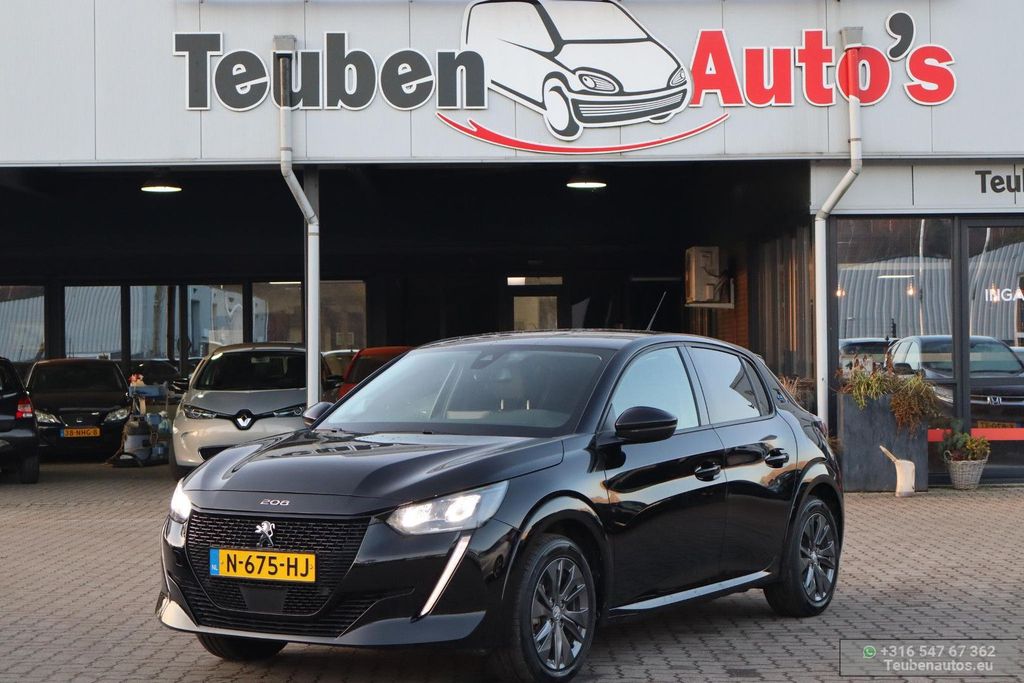 Peugeot e-208 2021