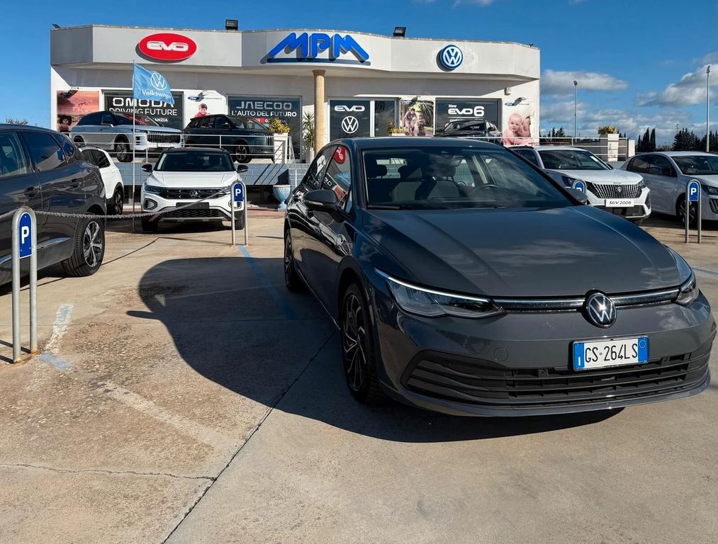 Volkswagen Golf 2023