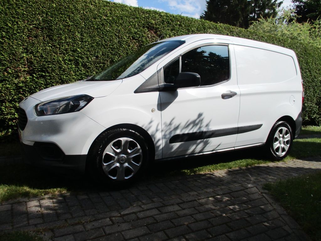 Ford Transit Courier 2020