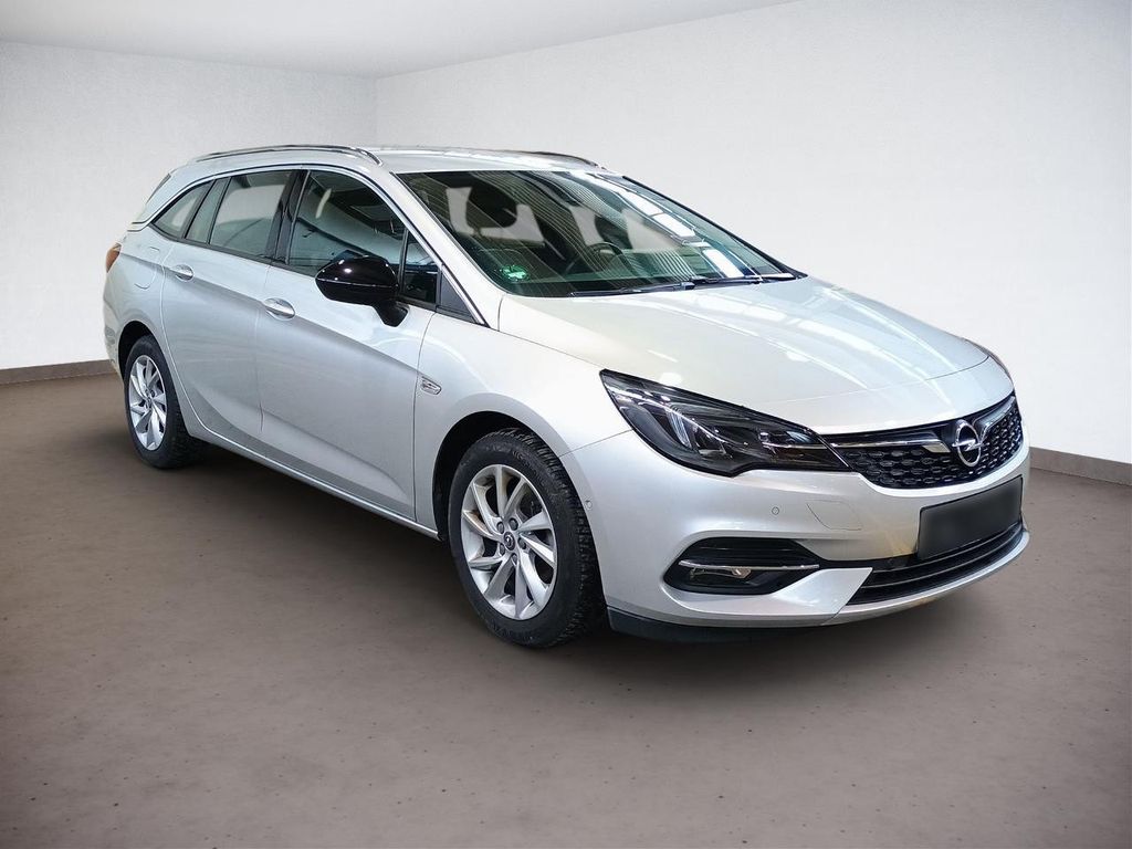 Opel Astra 2022
