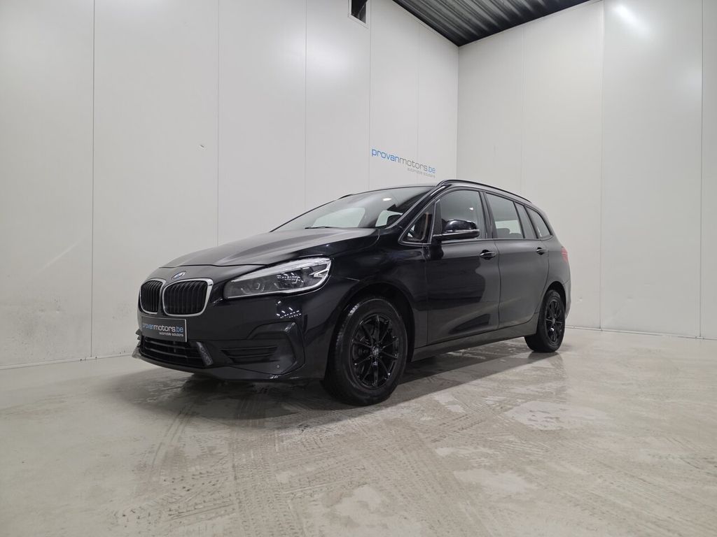 BMW 216 2021