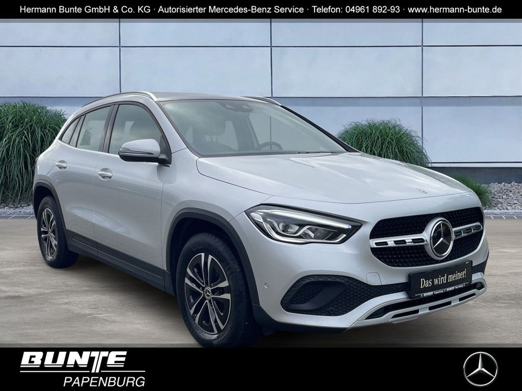 Mercedes-Benz GLA 200 2023