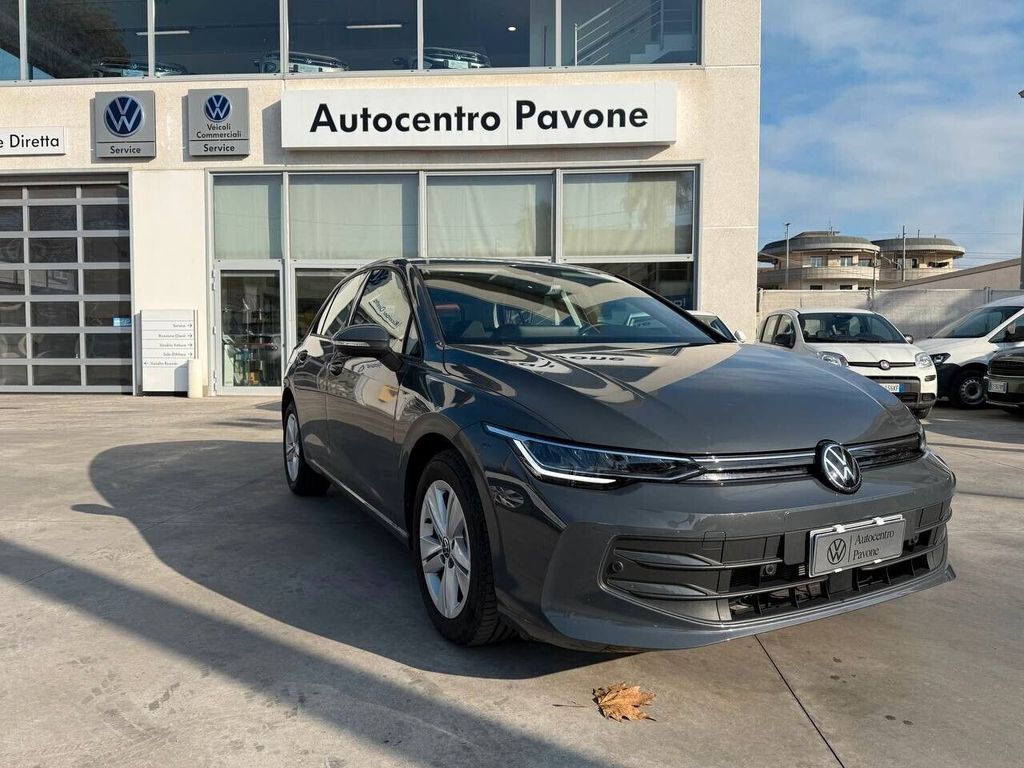 Volkswagen Golf 2025