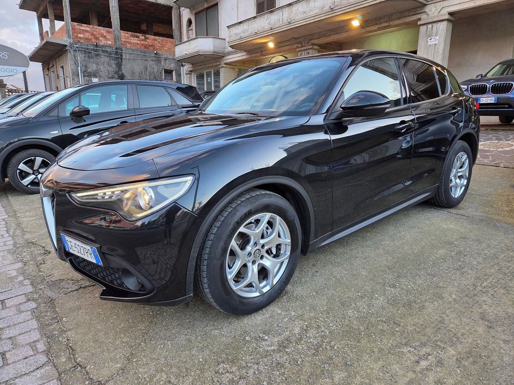 Alfa Romeo Stelvio 2021