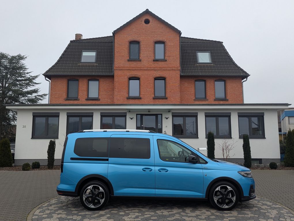 Ford Grand Tourneo 2025