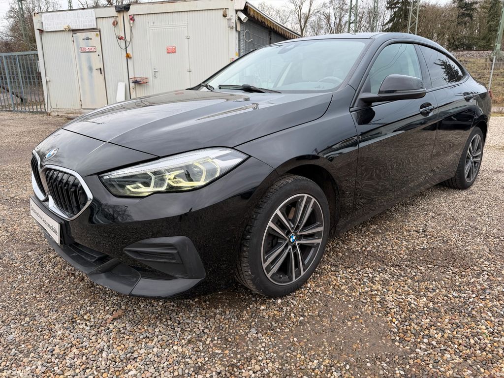 BMW 218 2021