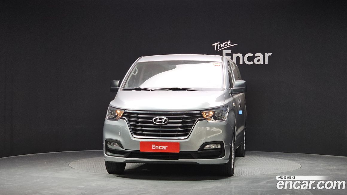 Hyundai Starex 2018