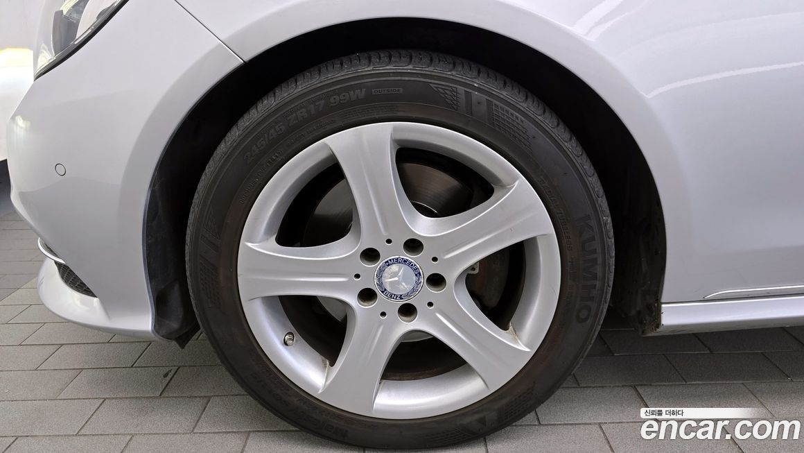 Mercedes-Benz E-Class 2014