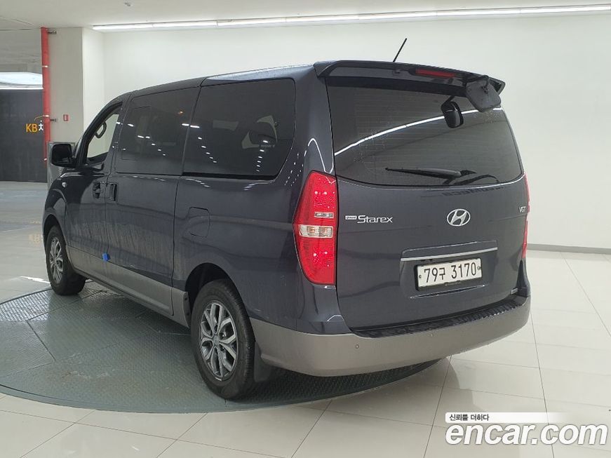 Hyundai Starex 2016